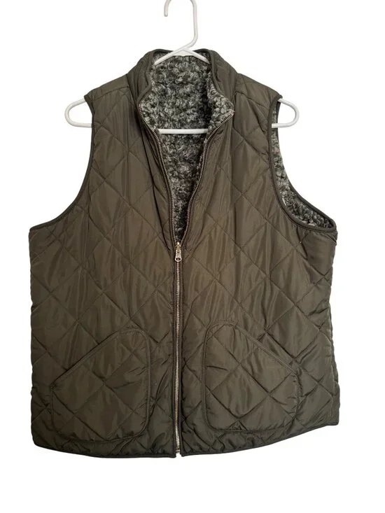 Maurices Reversible Vest Full Zip Size 0 Hunter Green Fleece Quilted Pockets EUC - Picture 10 of 11